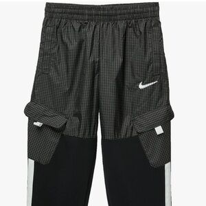 Nike Big Boy's Outdoor Play Loose Fit Cargo Pants